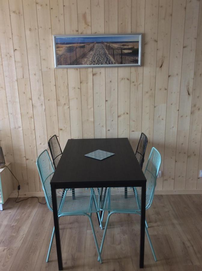 Les Obiones, Vue Laterale Mer, Fort Mahon Plage, Magnifique Studio Cabine 4P, Avec Balcon , Parking Prive Gratuit, Wifi, Classe 2 Etoiles, Exposition Plein Sud En Baie De Somme Dış mekan fotoğraf