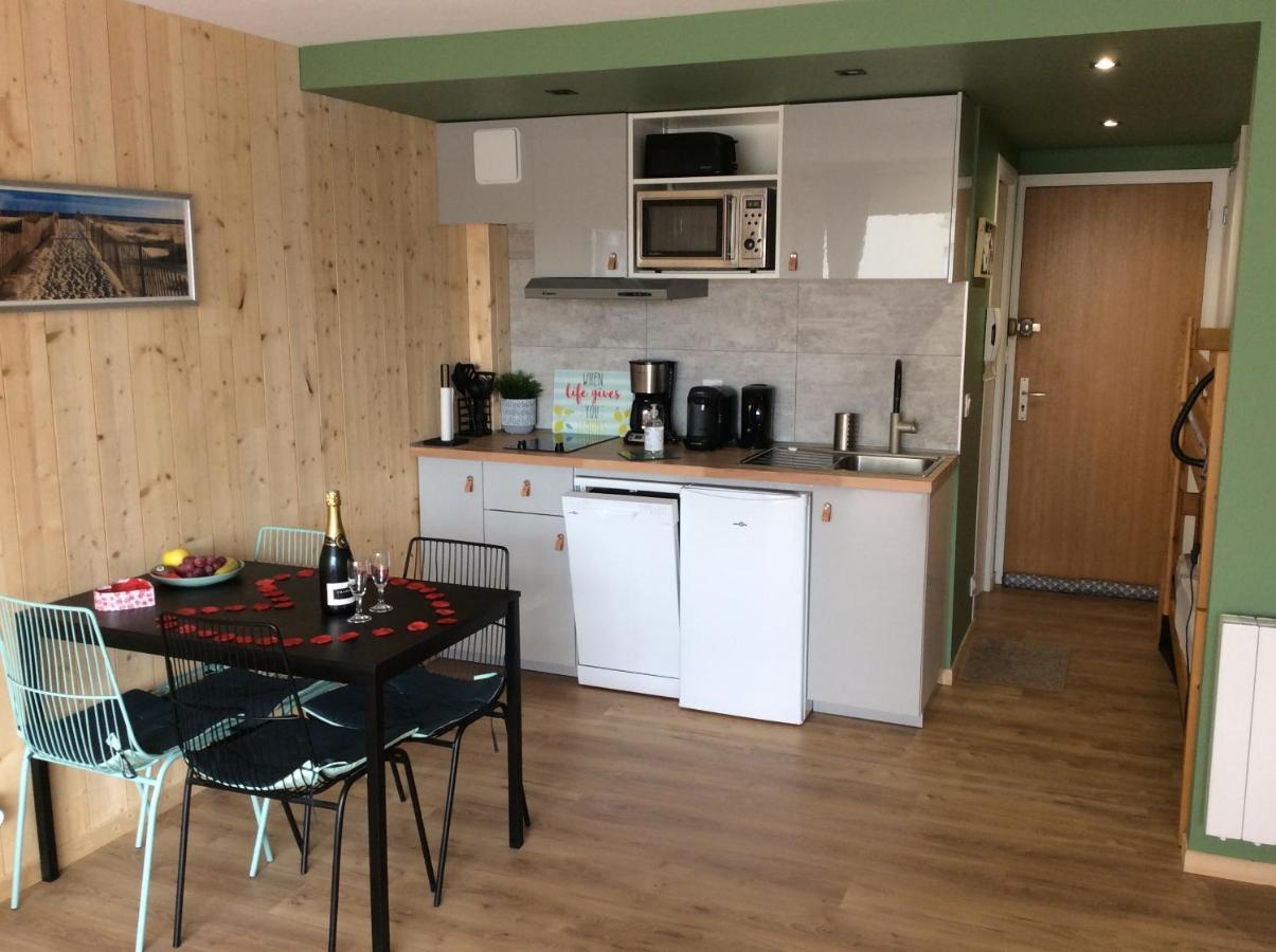 Les Obiones, Vue Laterale Mer, Fort Mahon Plage, Magnifique Studio Cabine 4P, Avec Balcon , Parking Prive Gratuit, Wifi, Classe 2 Etoiles, Exposition Plein Sud En Baie De Somme Dış mekan fotoğraf