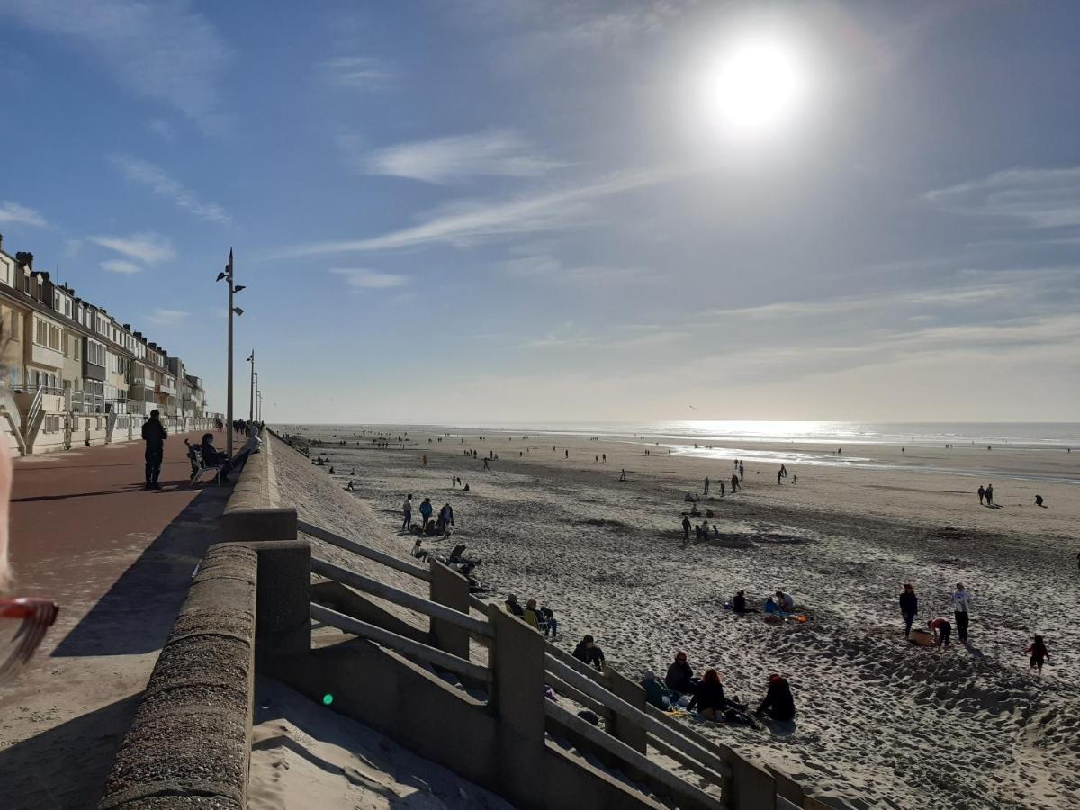 Les Obiones, Vue Laterale Mer, Fort Mahon Plage, Magnifique Studio Cabine 4P, Avec Balcon , Parking Prive Gratuit, Wifi, Classe 2 Etoiles, Exposition Plein Sud En Baie De Somme Dış mekan fotoğraf
