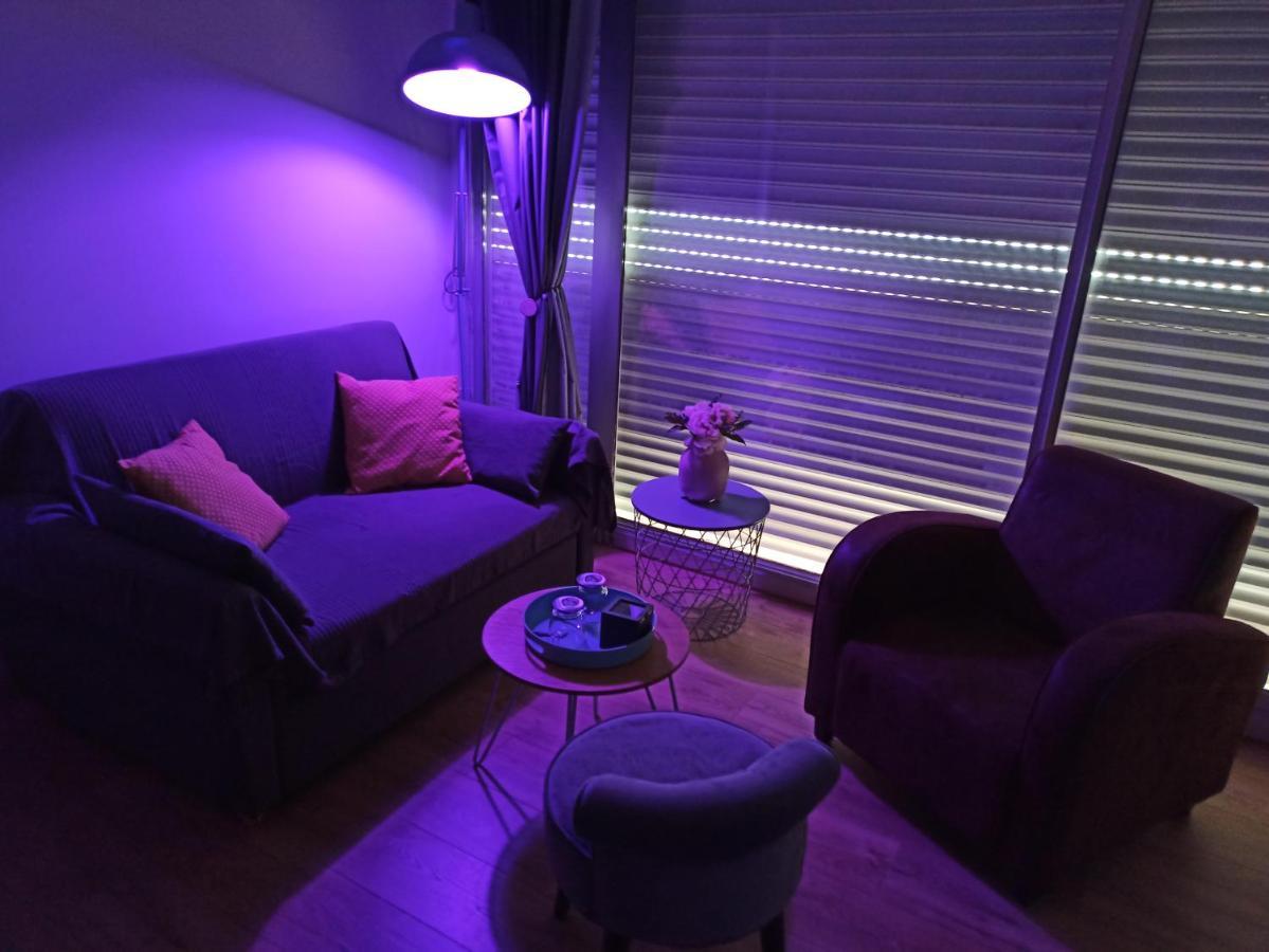 Les Obiones, Vue Laterale Mer, Fort Mahon Plage, Magnifique Studio Cabine 4P, Avec Balcon , Parking Prive Gratuit, Wifi, Classe 2 Etoiles, Exposition Plein Sud En Baie De Somme Dış mekan fotoğraf
