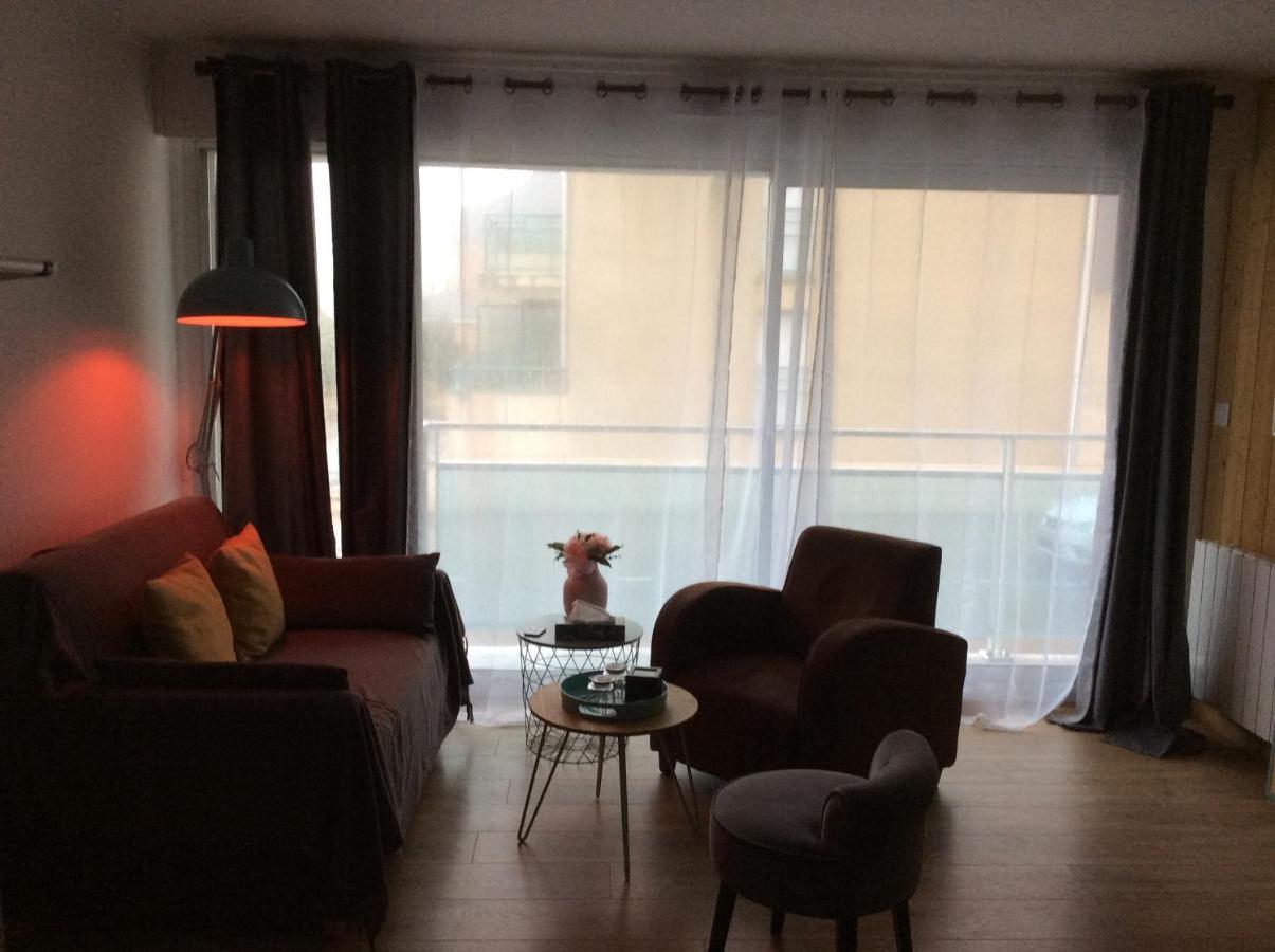 Les Obiones, Vue Laterale Mer, Fort Mahon Plage, Magnifique Studio Cabine 4P, Avec Balcon , Parking Prive Gratuit, Wifi, Classe 2 Etoiles, Exposition Plein Sud En Baie De Somme Dış mekan fotoğraf