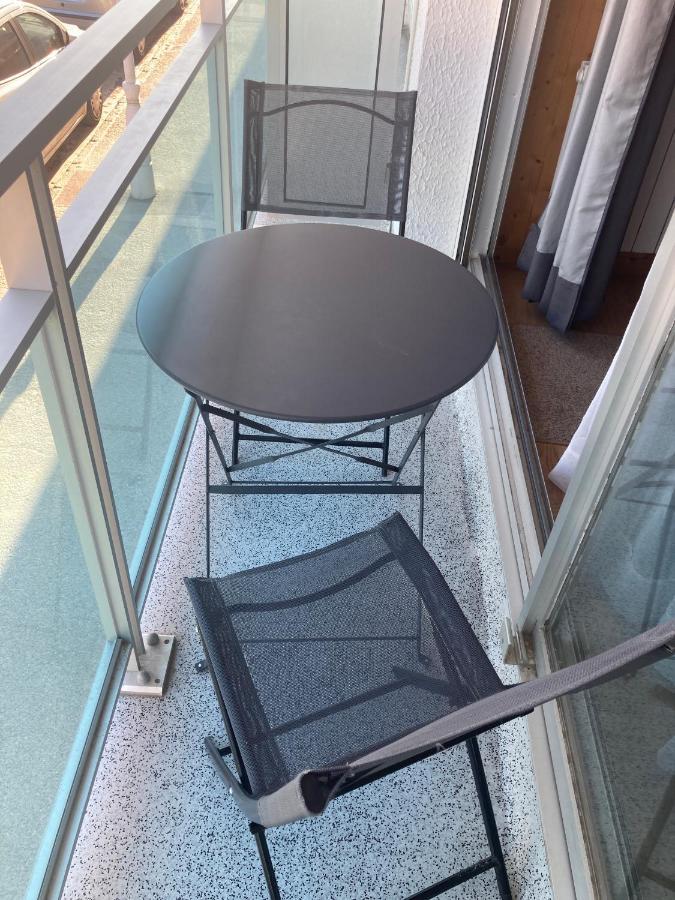 Les Obiones, Vue Laterale Mer, Fort Mahon Plage, Magnifique Studio Cabine 4P, Avec Balcon , Parking Prive Gratuit, Wifi, Classe 2 Etoiles, Exposition Plein Sud En Baie De Somme Dış mekan fotoğraf